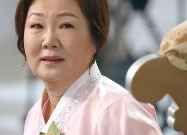 Kết phim Thương ngày nắng về bản Hàn: Sau đám cưới là đám tang - Ảnh 1.